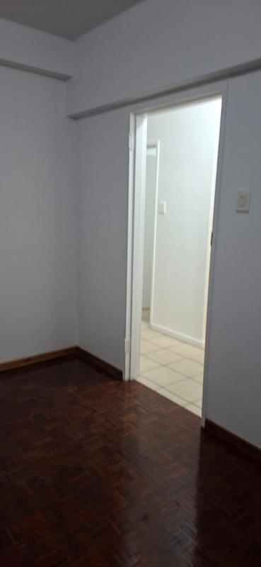 To Let 2 Bedroom Property for Rent in Maitland Western Cape